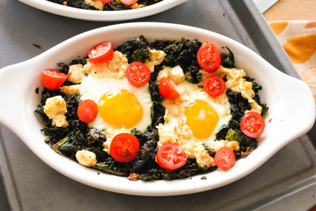 baked-eggs-with-ricotta-and-kale-8-1024x683-8383350